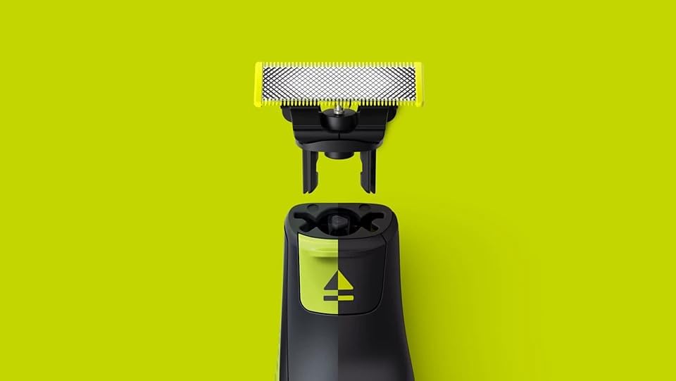 فيليبس OneBlade Pro ماكينة للوجه والجسم QP6542/10، للتشذيب والحلاقة مع مشط دقيق بـ 12 طولاً، مقاومة للماء، استخدام لاسلكي لمدة 90 دقيقة