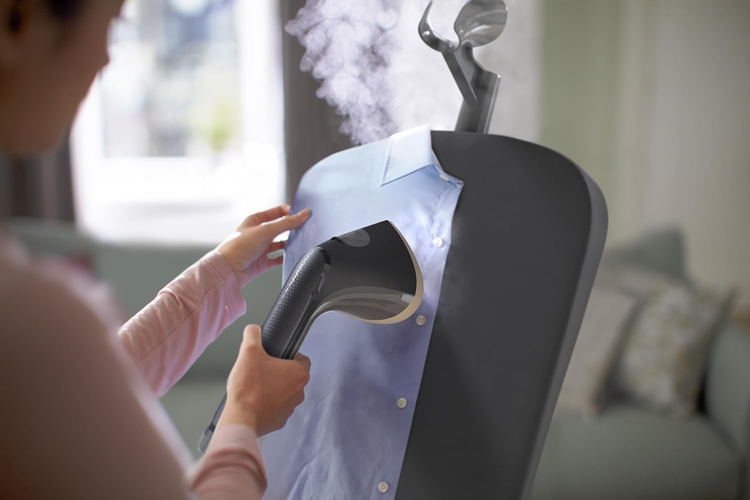 Philips Standing Garment Steamer STE3170/80 – 2000 watts power, MyEssence, Unique tilting style board, 3 steam settings, up to 40 g/min steam output