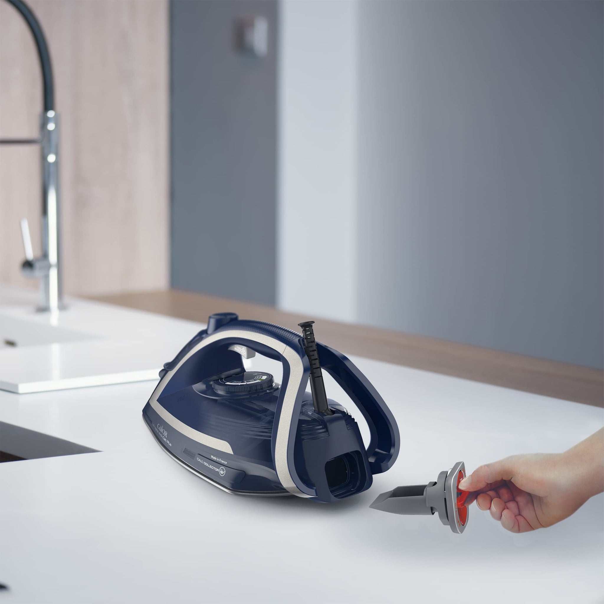 Tefal Ultragliss Plus Dampfbügeleisen, 2800