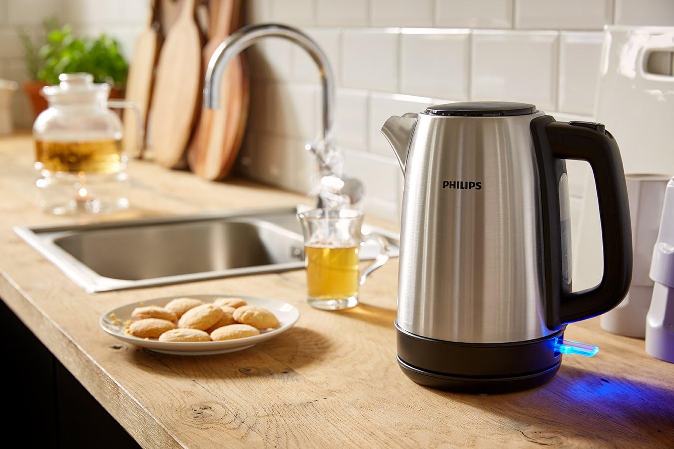 Philips HD9350/92 Electric Kettle