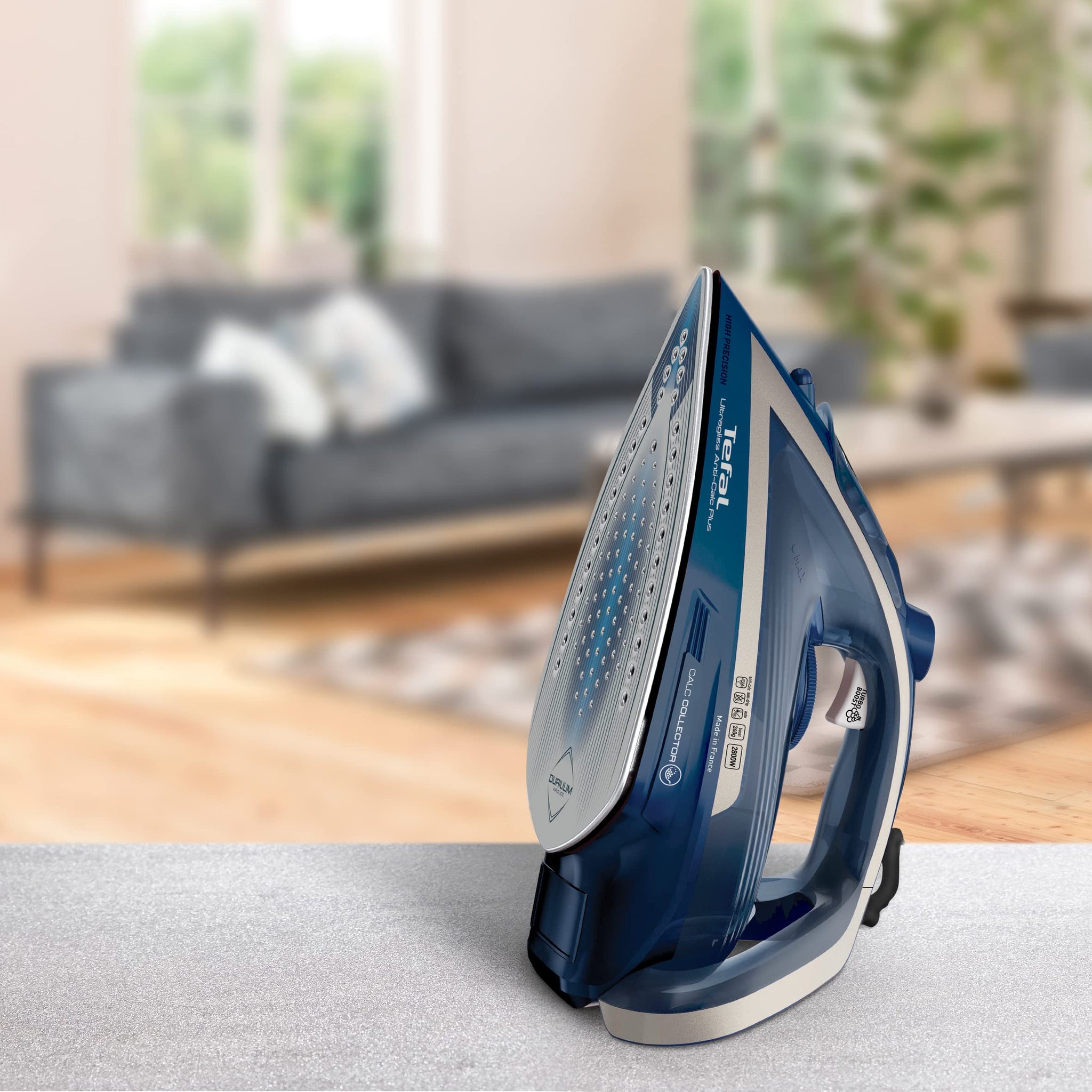 Tefal Ultragliss Plus Dampfbügeleisen, 2800