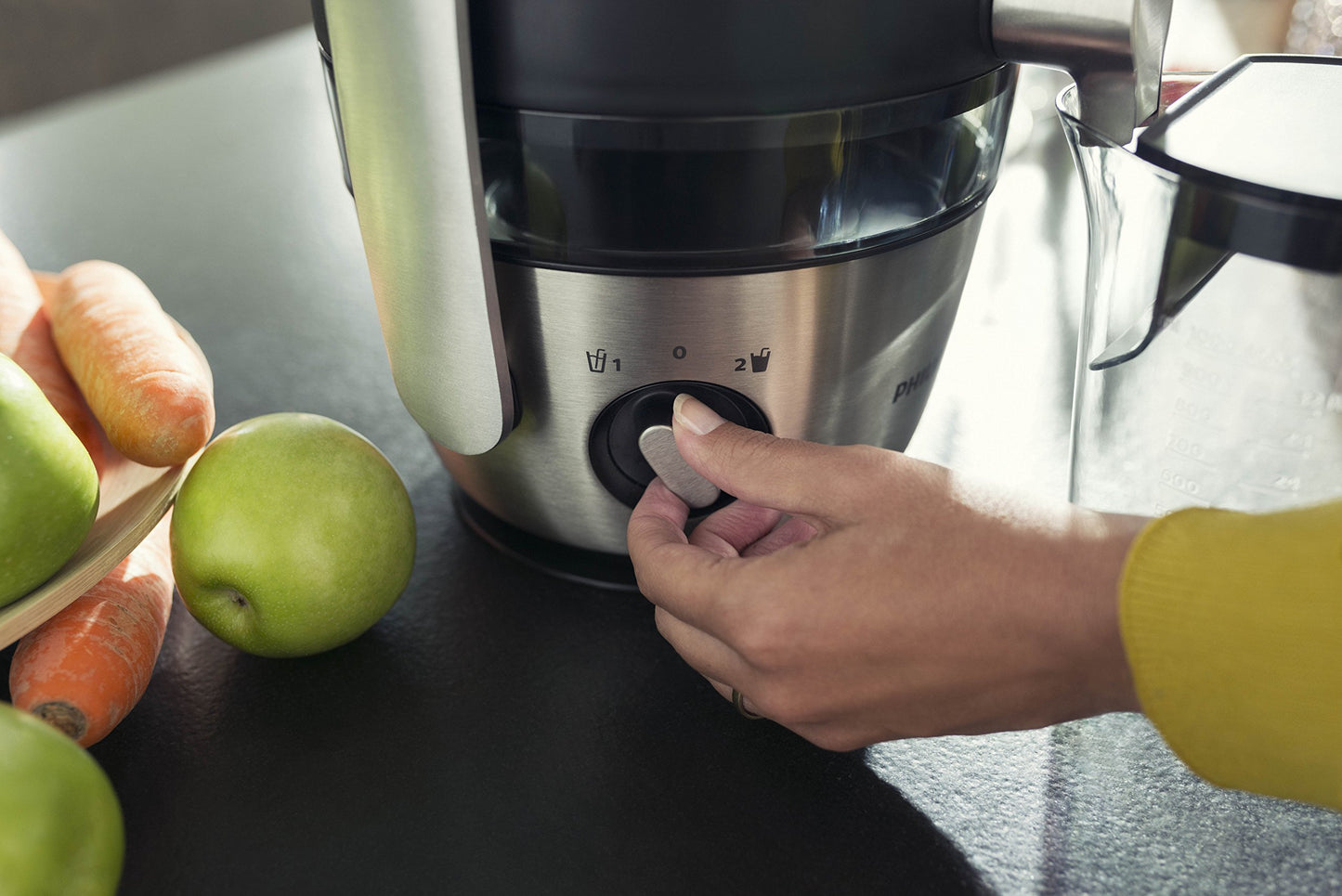 Philips 1200W Avance Collection Juicer, Black, 1.5 Liters, HR1922/20, 2 Year Warranty