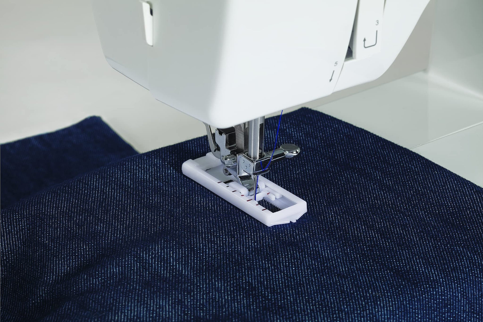 Singer Sewing Machine Quickand Easy Threading, White, SGM-1409