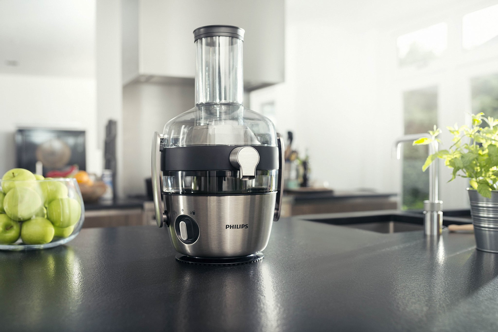 Philips 1200W Avance Collection Juicer, Black, 1.5 Liters, HR1922/20, 2 Year Warranty