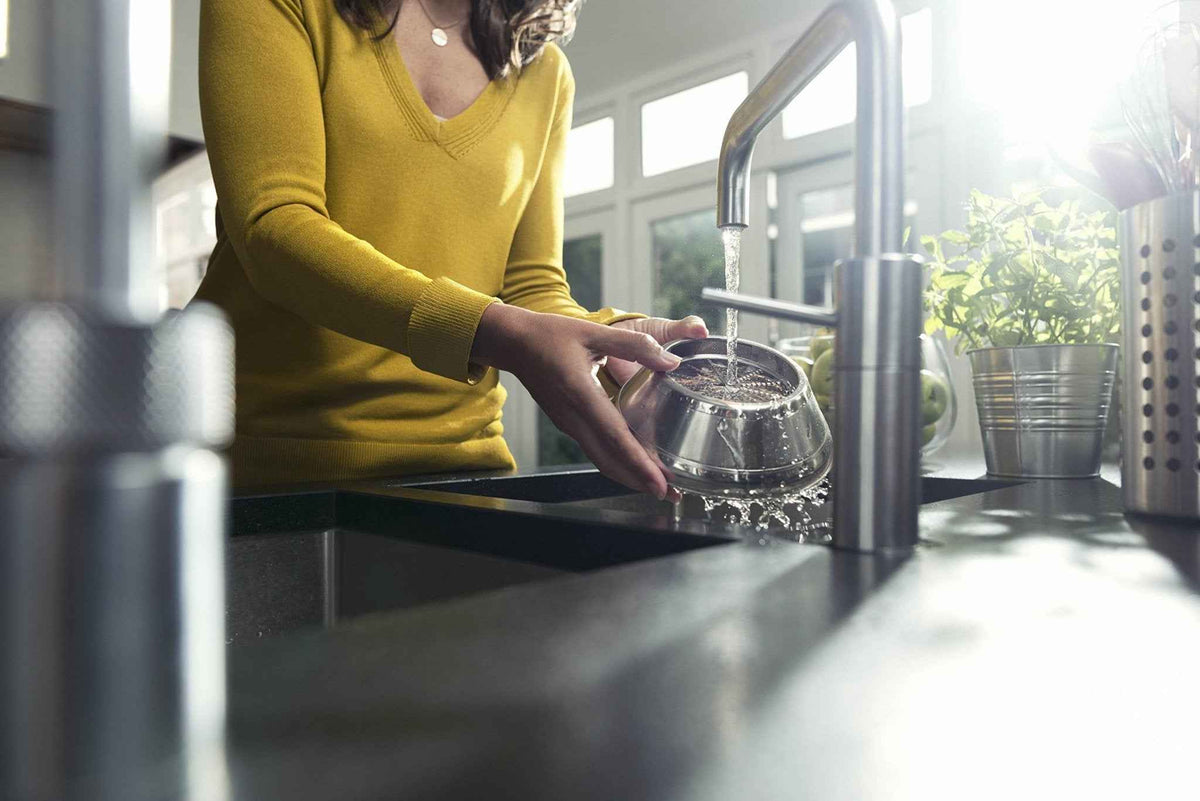 Philips 1200W Avance Collection Juicer, Black, 1.5 Liters, HR1922/20, 2 Year Warranty
